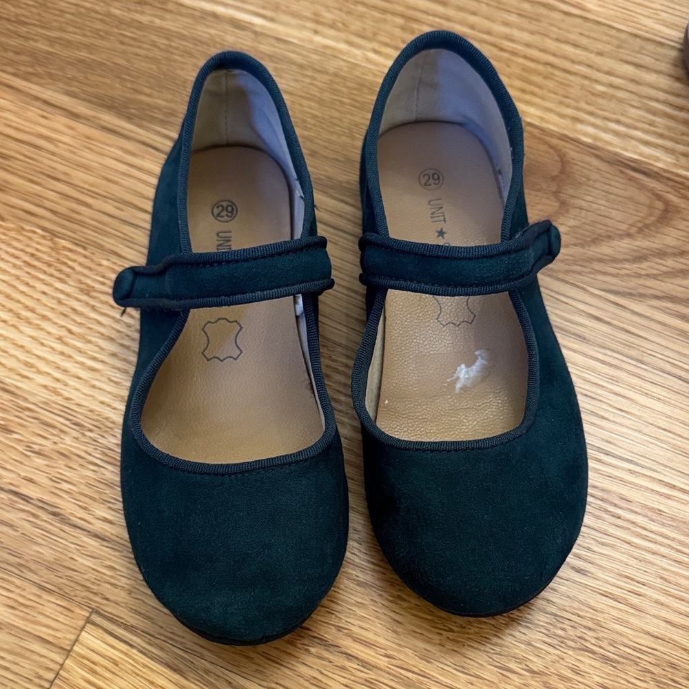 Elegant Black Mary Jane Dress Shoes for Kids